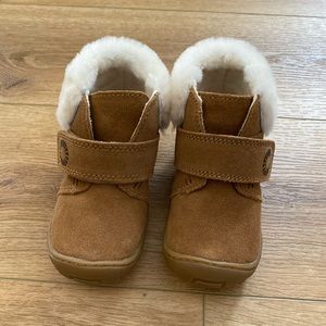 UGG Jorgen Genuine Shearling Bootie Size:8